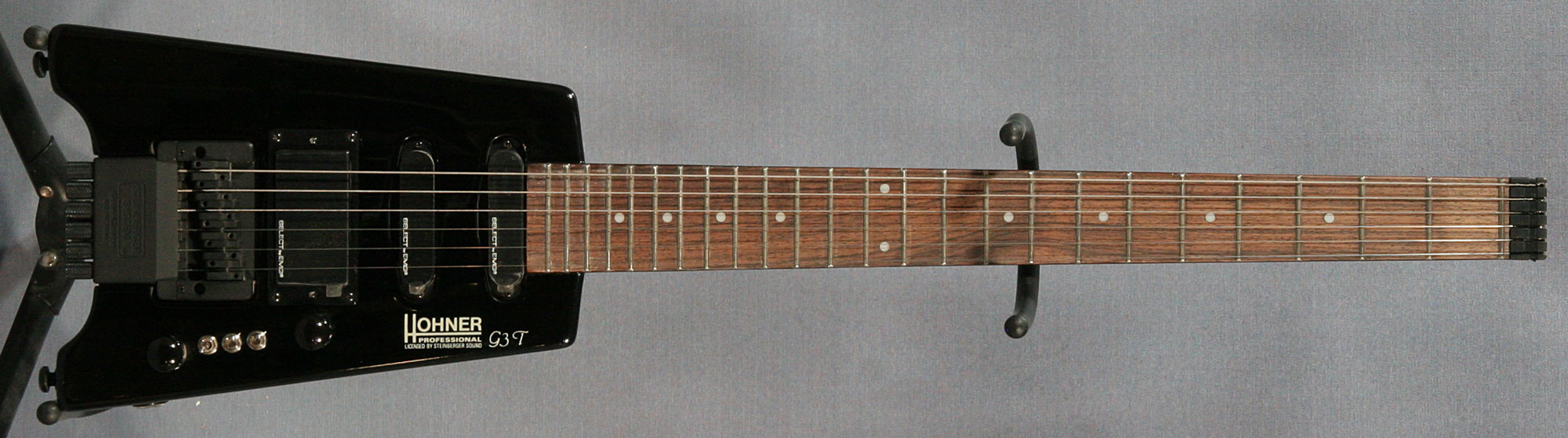 hohner-gt3-headless-guitar-2000.jpg