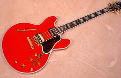 Mark Hitt, Gibson 355 completely restored at Ed Roman Guitars